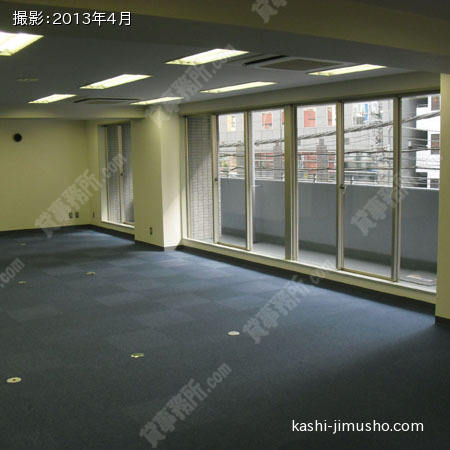 貸室内