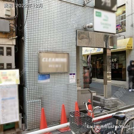 ビル前面