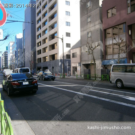 前面道路（平成通り）