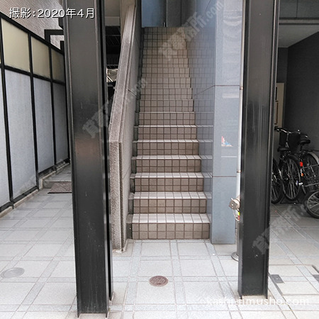 共用階段