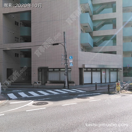 ビル前面