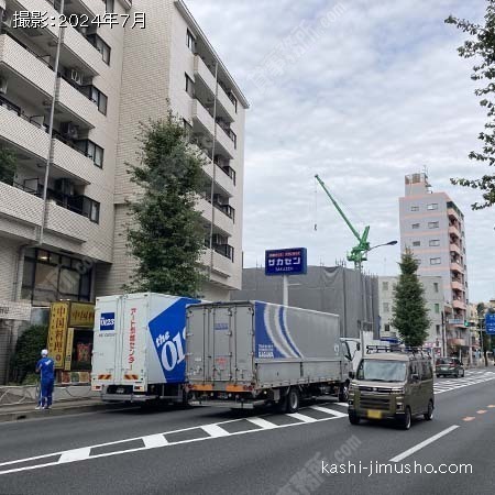 前面道路(甲州街道)