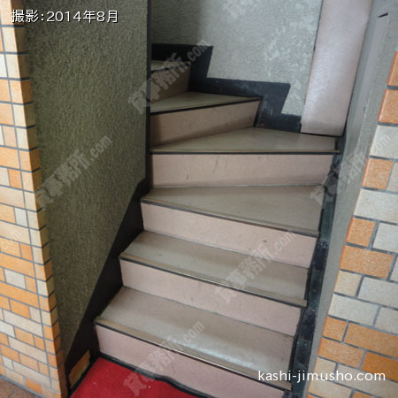 共用階段