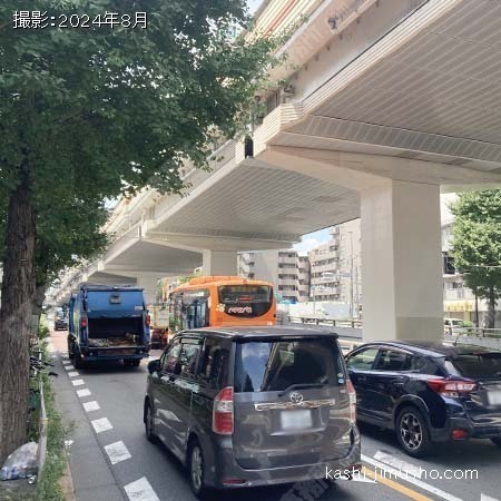 前面道路(甲州街道)