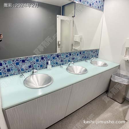 男性トイレ 男性トイレ