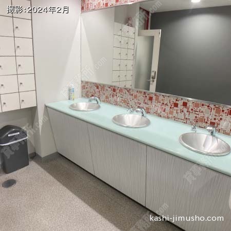 女性トイレ 女性トイレ
