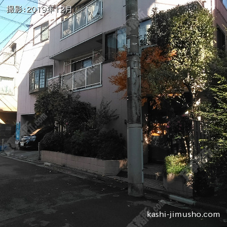 ビル前面