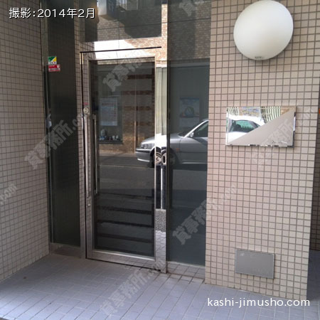 エントランスドア