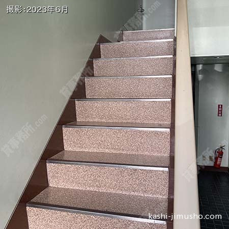 共用階段 共用階段