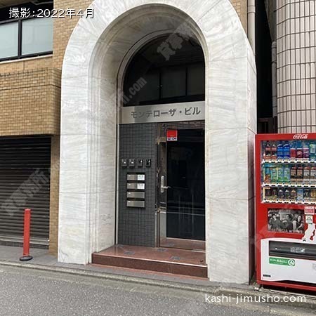 ビル入口 ビル入口