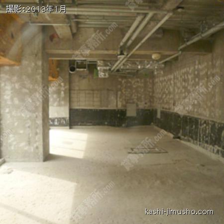 貸室内