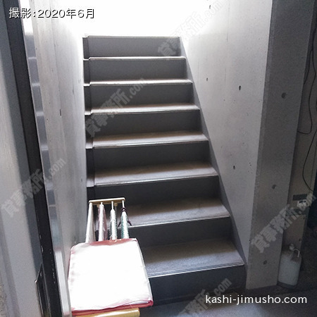 共用階段