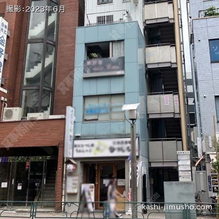 ビル前面