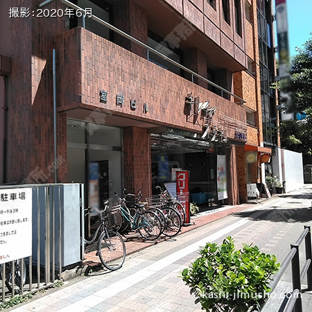 ビル前面