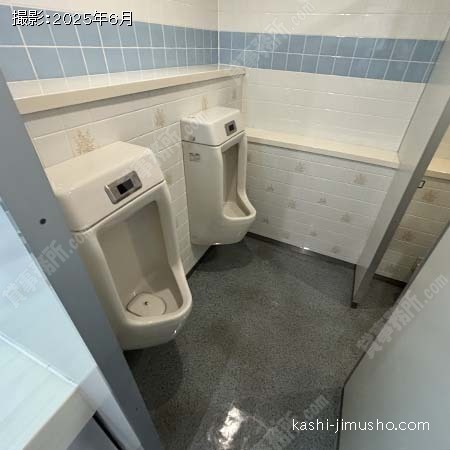 男性トイレ