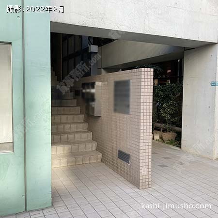 ビル前面