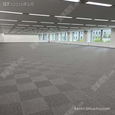 貸室内(2階193.59坪)