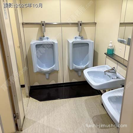 男性トイレ