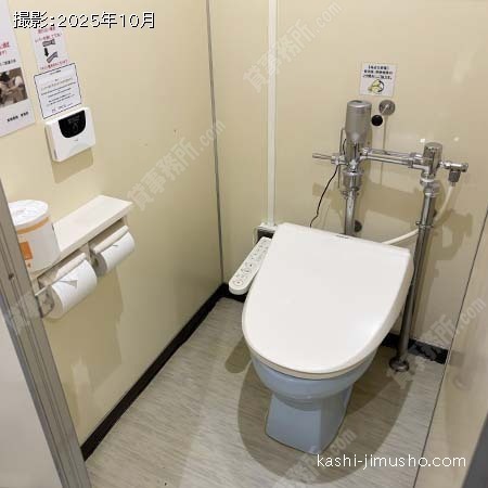男性トイレ