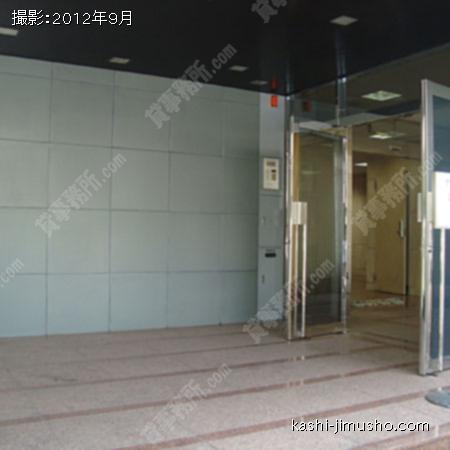  正面