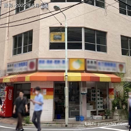 ビル前面