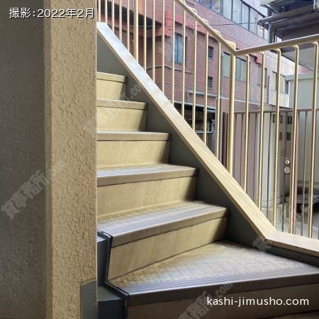 共用階段