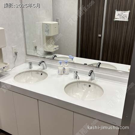 男性トイレ