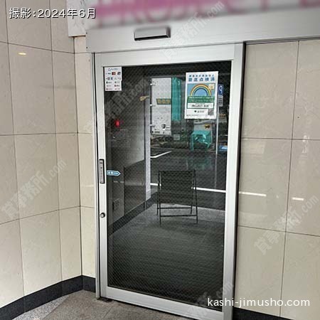 貸室入口