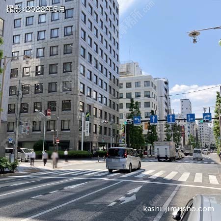 前面道路(人形町通り)