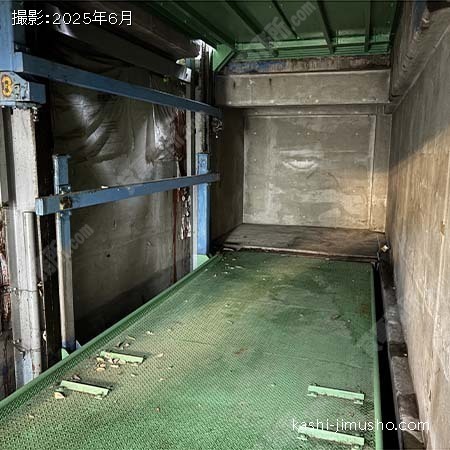 貸室内(B1階)