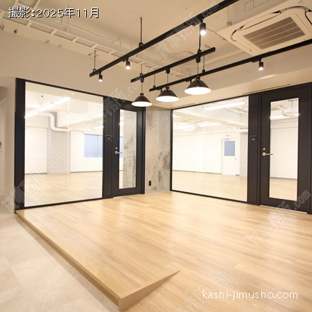 貸室内(2階) 貸室内(2階)