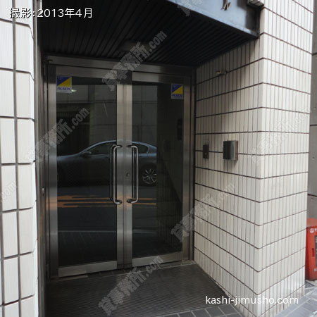 ビル入口 ビル入口