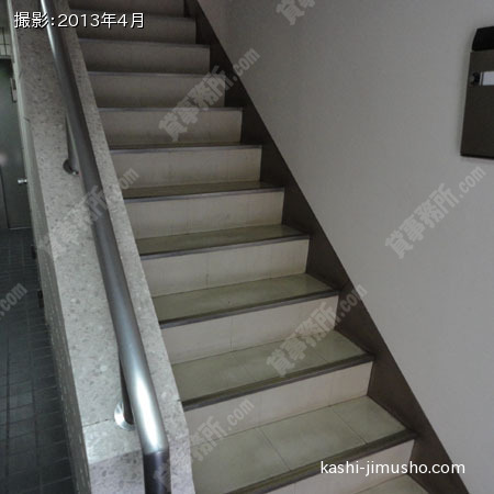 共用階段 共用階段