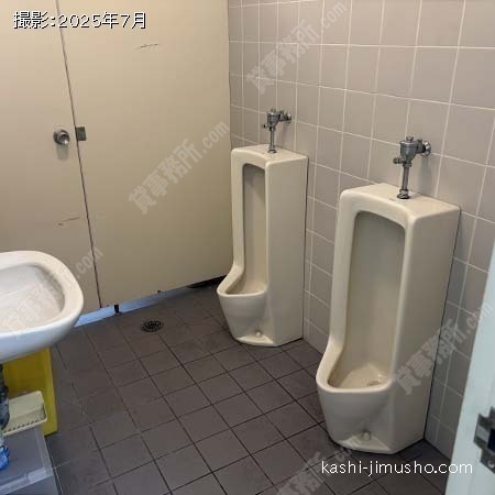男性トイレ