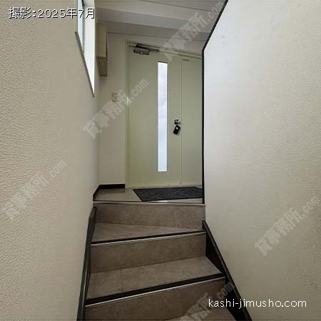 貸室入口(4階)