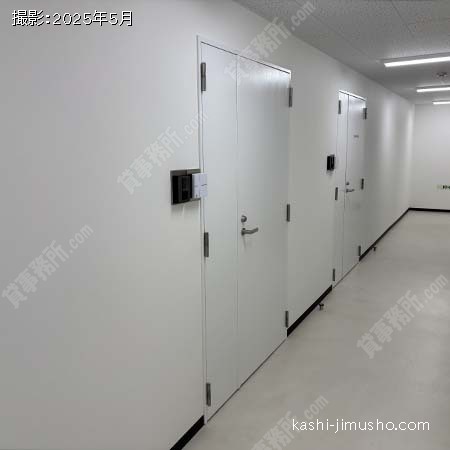 貸室入口(8階A号室)