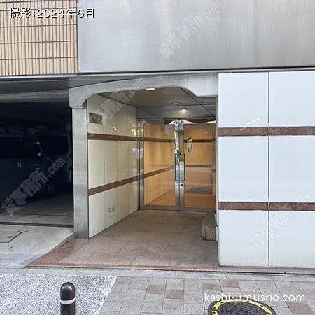 ビル入口 ビル入口