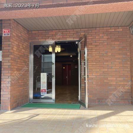 建物入口