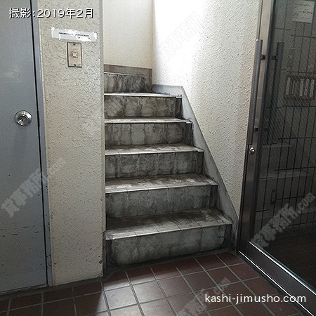 共用階段