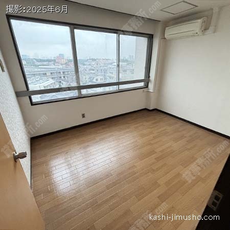 貸室内(7階703号室・原状回復前)