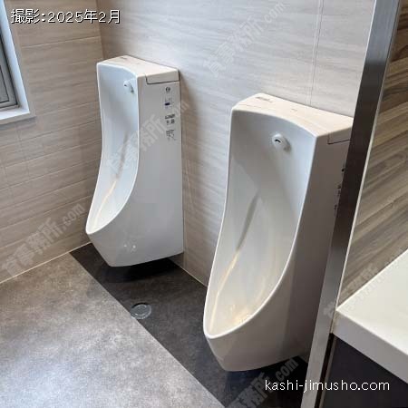 男性トイレ