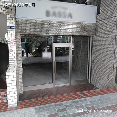 貸室入口(1階）