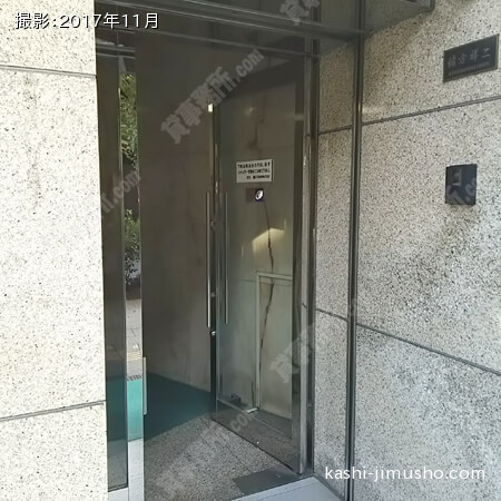 ビル入口