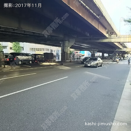 前面の昭和通り