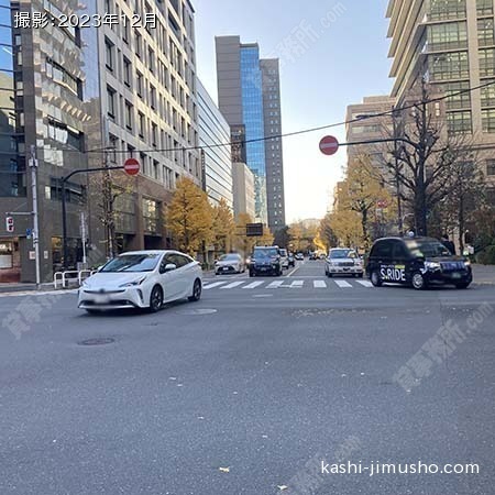 前面道路(神田警察通り）