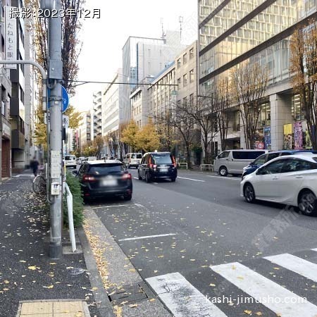 前面道路(神田警察通り）