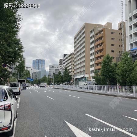 前面道路(麻布通り)