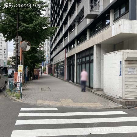ビル前面