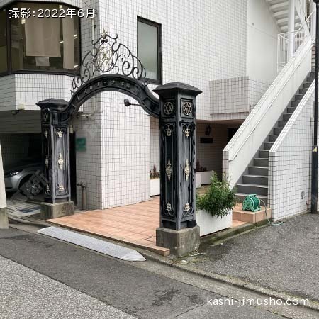 ビル前面