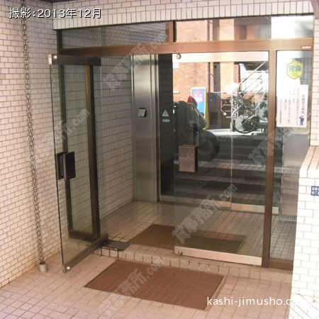 エントランスドア